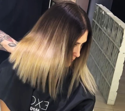 Cabello lacio con tratamiento de keratina y puntas rubias